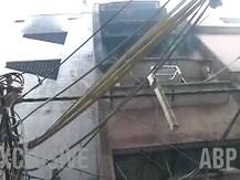 दिल्ली की उसी इमारत में फिर लगी आग, कल हुई थी 43 लोगों की मौत