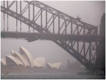 सिडनी की हवा में सांस लेने में हो रही तकलीफ, जानिए- जंगल की आग से कैसे खरतनाक स्तर तक पहुंची