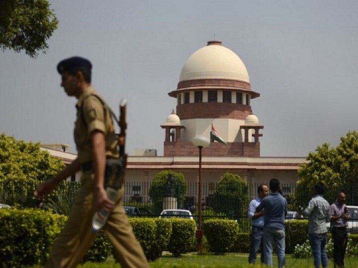 Supreme Court orders a three member judicial inquiry into Hyderabad Encounter हैदराबाद एनकाउंटर: सुप्रीम कोर्ट ने दिए न्यायिक जांच के आदेश, 6 महीने में मांगी रिपोर्ट