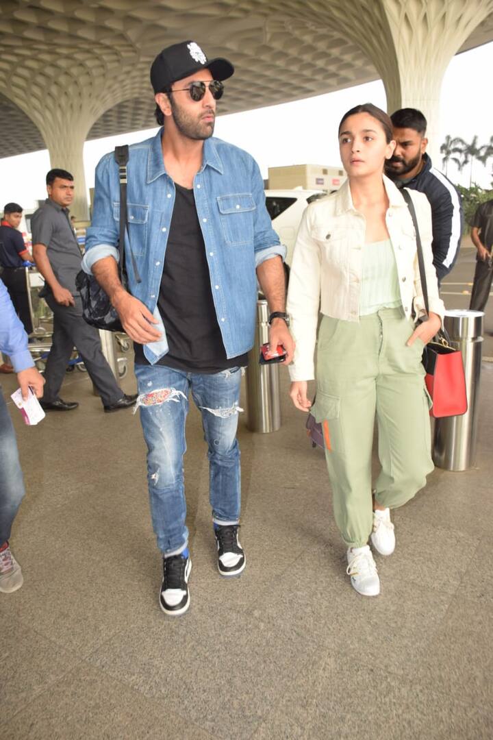 यही नहीं ये दोनों ही सितारे साथ में फिल्म 'ब्रह्मास्त्र' साथ में काम भी कर रहे हैं. (तस्वीर: मानव मंगलानी)