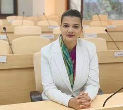 यूपी की ऐमन जमाल ने आईपीएस बन किया कमाल, सीएम योगी ने दी बधाई