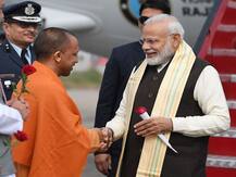 कानपुर: पीएम की अध्यक्षता में हुई गंगा काउंसिल की बैठक, स्टीमर में बैठकर लिया सफाई का जायजा