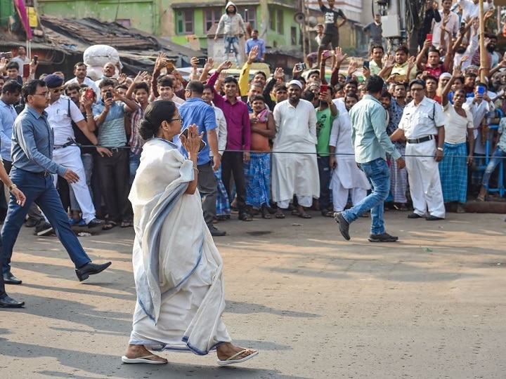 Over my dead body: Mamata Banerjee leads mega rally against Citizenship Act ममता की चेतावनी- ‘पश्चिम बंगाल में NRC और CAA लागू करना है तो मेरी लाश से गुजरना होगा’