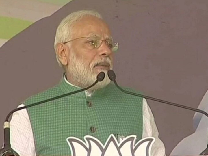 PM Modi reaction on Citizenship Act at Jharkhand rally झारखंड में बोले पीएम मोदी- कांग्रेस डरा रही है, CAA लागू होने से किसी की नागरिकता नहीं जाएगी