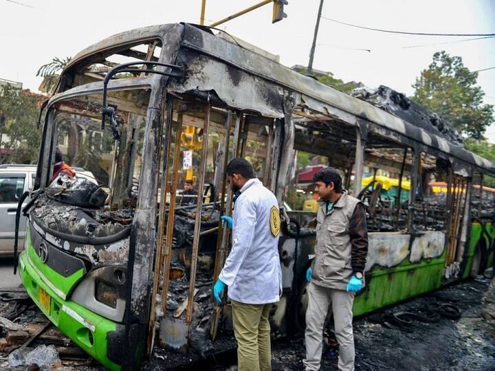CAA का विरोध: रविवार से अब तक, जानिए- देशभर में जारी हिंसा और प्रदर्शन की पूरी अपडेट Citizenship Amendment Act: full updates on violence and protests across the country CAA का विरोध: रविवार से अब तक, जानिए- देशभर में जारी हिंसा और प्रदर्शन की पूरी अपडेट