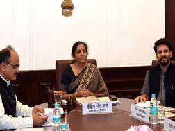 राज्य मांग रहे हैं GST का मुआवजा, केंद्र ने कहा- हमारे पास पैसा नहीं