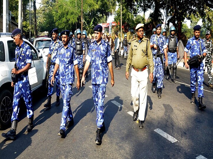 Citizenship Amendment Act: Increased security, officers patrolling in affected states after protest demonstrations नागरिकता संशोधन कानून: विरोध प्रर्दशन और हिंसा के बाद प्रभावित राज्यों में बढ़ाई गई सुरक्षा, अधिकारी कर रहे गश्त