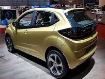 टाटा की प्रीमियम हैचबैक कार 'Altroz' का इंतजार हुआ खत्म, दिखी पहली झलक