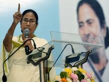 ममता ने शाह पर साधा निशाना, आपने 'सबका साथ, सबका विकास' नहीं बल्कि 'सबके साथ सर्वनाश' किया