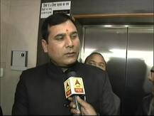 UP: बीजेपी विधायक ने उठाये अपनी ही सरकार पर सवाल, कहा- अफसर खुलकर कर रहे भ्रष्टाचार