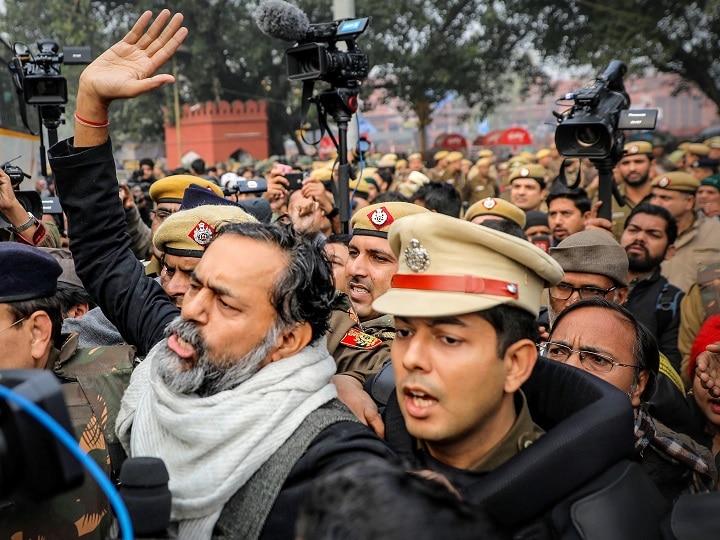 NRC CAA Protest: Protests continue in Delhi, Bihar, Uttar Pradesh, Karnataka नागरिकता संशोधन कानून: पूरे देश में विरोध प्रदर्शन तेज, इंटरनेट-यातायात सभी पर बुरा असर, 10 बड़ी बातें