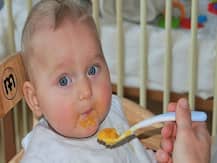 6-12 महीने के बच्चों को जरूर खिलाने चाहिए ये फूड