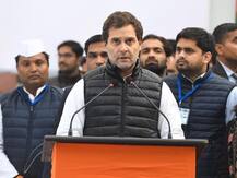 कांग्रेस के सत्याग्रह के बीच में चार बार क्यों उठे राहुल गांधी?