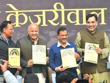 CM केजरीवाल ने जारी किया रिपोर्ट कार्ड, पीएम मोदी पर कसा तंज- 'रामलीला मैदान से बात होती है, काम नहीं'