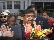 आज रात 8 बजे सरकार बनाने का दावा पेश करेंगे हेमंत सोरेन, बाबूलाल मरांडी का भी मिला साथ