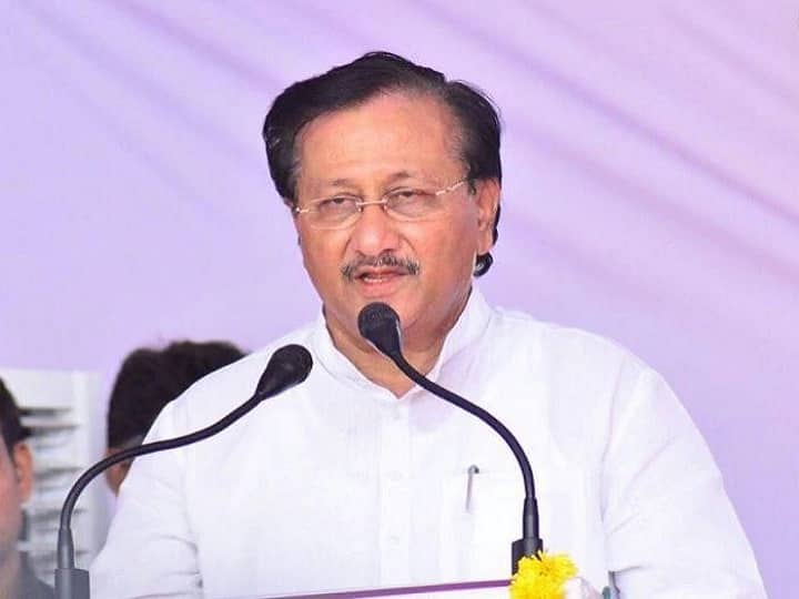 महाराष्ट्र के 'दल बदलू नेता' घर वापसी की फिराक में, विजयसिंह मोहिते ने दिए संकेत Vijay Singh Mohite met Sharad Pawar in Pune महाराष्ट्र के 'दल बदलू नेता' घर वापसी की फिराक में, विजयसिंह मोहिते ने दिए संकेत