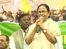 बंगाल में CAA के खिलाफ ममता का विरोध मार्च जारी, कहा- वापस लो, नहीं तो प्रदर्शन जारी रखेंगे