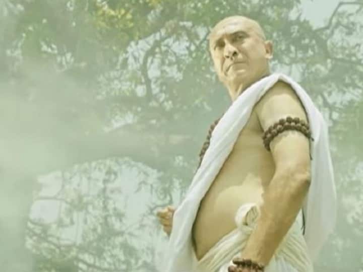 Chanakya Niti: These formulae will help you defeat your enemies चाणक्य नीति: इन चीजों को ध्यान में रखकर आप अपने शत्रु को आसानी से हरा सकते हैं