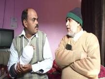 यूपीः हिंसक भीड़ के बीच घिरे जवान के लिए 'फरिस्ता' बनकर आए हाजी कादिर, 'मौत के मुंह' से निकाला