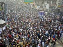 झगड़ा कोई भी हो, सबसे पहले बेटियों की ही पढ़ाई छूटती है