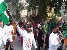 दिल्ली: नागरिकता कानून के समर्थन में प्रदर्शन, मुस्लिम समुदाय ने लगाए 'मोदी जिंदाबाद' के नारे