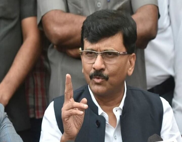 Maharashtra Sanjay Raut not happy as his brother name is not in new cabinate source महाराष्ट्र मंत्रिमंडल विस्तार में भाई सुनील का पत्ता कटने से नाराज हुए शिवसेना नेता संजय राउत- सूत्र