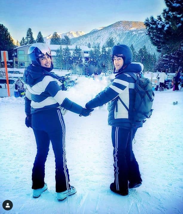 इसके साथ ही अभिनेत्री प्रियंका चोपड़ा भी निक के साथ वेकेशन इंजॉय कर रही हैं. 