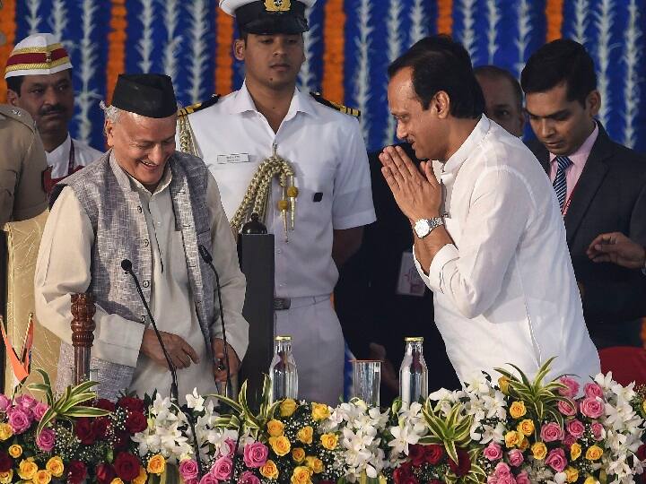 उद्धव कैबिनेट का विस्तार: आदित्य ठाकरे समेत कुल 36 नेता बने मंत्री, NCP के अजित पवार चौथी बार बने डिप्टी सीएम Ashok Chavan Aaditya Thackeray takes oath as Cabinet minister in Uddhav Thackeray led Maharashtra govt उद्धव कैबिनेट का विस्तार: आदित्य ठाकरे समेत कुल 36 नेता बने मंत्री, NCP के अजित पवार चौथी बार बने डिप्टी सीएम