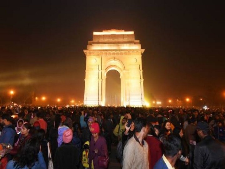Planning to drive to your New Year party? Here are restrictions by delhi police you need to know नए साल का जश्न: दिल्ली में होंगे सुरक्षा के पुख्ता इंतजाम, नशे में ड्रामा किया तो होगी कड़ी कार्रवाई