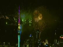 New Year 2020: न्यूजीलैंड में लोगों ने आतिशबाजी के साथ किया नए साल का स्वागत