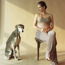 PHOTOS: कल्कि कोचलिन की बेबी बंप में तस्वीरें फिर से वायरल, जल्द देंगी बच्चे को जन्म