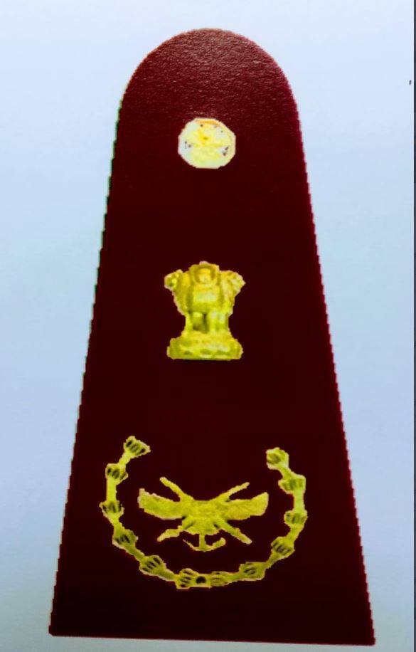 जबकि सीडीएस की बेसिक यूनिफॉर्म उनकी सर्विस की ही रहेगी, बस उसमें रैंक के बैज और लोगो चेंज होंगे.