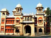 इलाहाबाद विश्वविद्यालय के कुलपति का इस्तीफा, लगभग सभी वार्डन ने भी की इस्तीफे की पेशकश