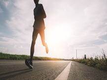 अगर जीवन में रहना है सेहतमंद तो रोजाना एक्‍सरसाइज में शामिल करें दौड़ना, होंगे ये फायदे