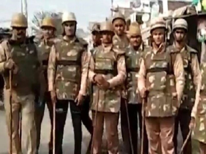 UP police claims - protesters in Meerut had prepared a plan to burn 30 policemens यूपी पुलिस का दावा- मेरठ में प्रदर्शनकारियों ने बनाया था 30 पुलिसकर्मियों को जलाने का प्लान