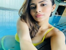 दिलकश अदाओं की धनी मौनी रॉय अपनी तस्वीरों से कर रही हैं इंटरनेट को गुलजार