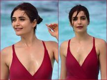 IN PICS: समंदर के किनारे करिश्मा तन्ना इस अंदाज़ में कर रही हैं मस्ती, वायरल हुईं तस्वीरें