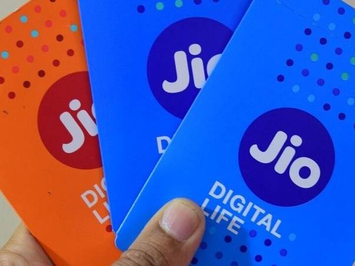 Reliance Jio launched its new Rs 2121 plan जियो का नया प्लान 2121 रुपये में हुआ लॉन्च, यहां जाने क्या-क्या मिलेगा