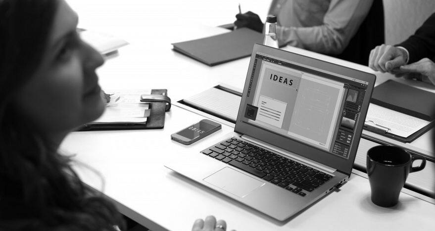 There is something wrong with your bank account, only one day is left to get it corrected. आपके इस बैंक खाते में है कोई गड़बड़, सिर्फ एक दिन बचा है सही करवाने के लिए