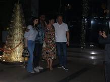 PHOTOS: मंगेतर नताशा और उनके परिवार के साथ डिनर पर स्पॉट हुए हार्दिक पांड्या, यहां देखिए तस्वीरें