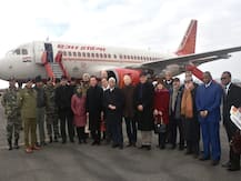 विदेशी राजनयिकों का प्रतिनिधिमंडल पहुंचा कश्मीर, लोगों ने कहा- पाकिस्तान पर दखल न देने का बनाएं दबाव
