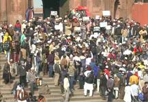 दिल्ली, कोलकाता और हैदराबाद में CAA-NRC के खिलाफ विरोध प्रदर्शन, देखें तस्वीरें