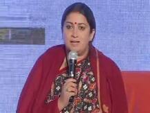 जेएनयू हिंसा: स्मृति ईरानी का दीपिका पादुकोण पर हमला, बोलीं- वह देश को तोड़ने वालों के साथ खड़ी हुईं