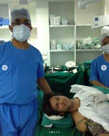 Unseen Photos: सीरियस ब्रेन सर्जरी कराते ऋतिक रोशन की तस्वीरें आईं सामने, मां ने लिखा बेहद भावुक पोस्ट