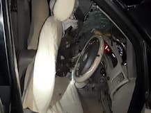 यूपी: महोबा में पेड़ से टकराई तेज रफ्तार कार, चार लोगों की मौत