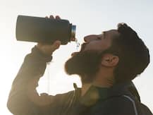 Health Tips: गर्म पानी से करने लगेंगे परहेज, जानिए वजह