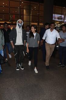 PHOTOS: 'जर्सी' के सेट पर चोट लगने के बाद पत्नी मीरा कपूर के साथ मुंबई लौटे शाहिद कपूर, चेहरा छुपाए हुए स्पॉट