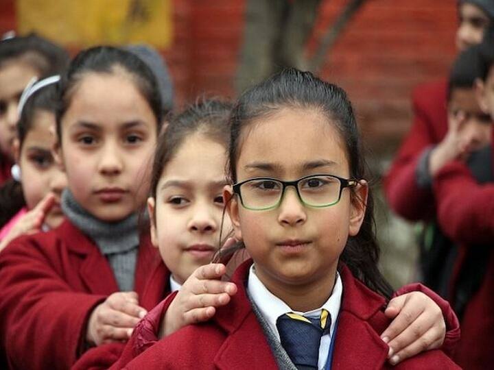 All private and government schools in Patna will be closed till 14th january-DM सर्दी के सितम से स्कूली बच्चे परेशान, पटना में 14 जनवरी तक पांचवीं कक्षा तक के स्कूल बंद