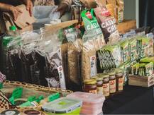 FMCG कंपनियां इस तरह चला रही हैं कंज्यूमर की जेब पर कैंची, जागरुक ग्राहक बनकर बचाएं अपना पैसा