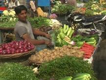 कोरोना में महंगी हुईं सब्जियां: टमाटर 80 के पार, आलू और हरी सब्जियों के दाम भी आसमान पर